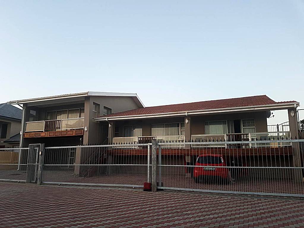Marine48 Self-catering Port Elizabeth