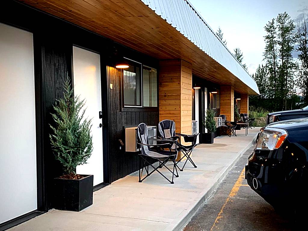 Outdoors Inn (Ponderay)