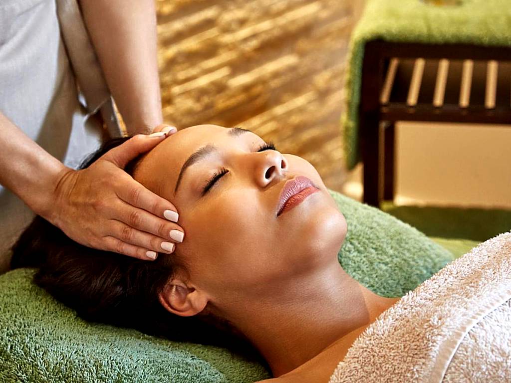 Ockenden Manor Hotel & Spa (Cuckfield) 