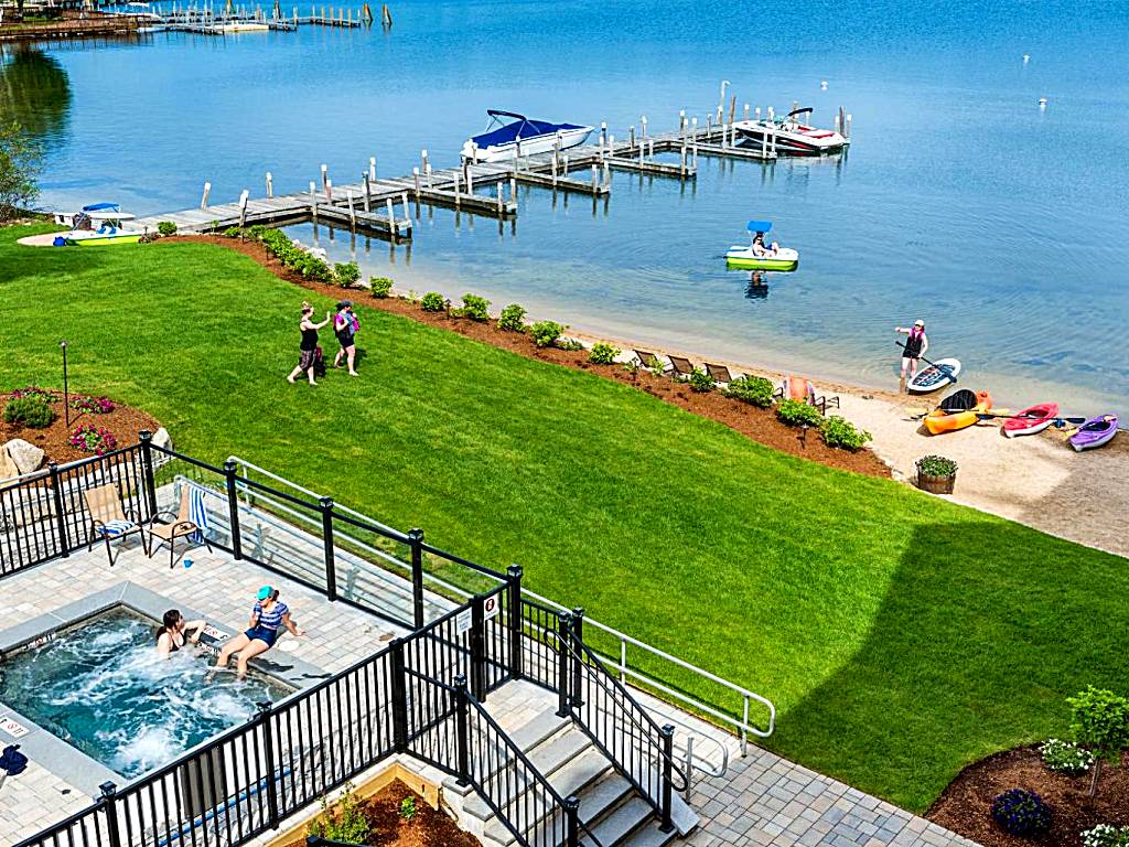 Center Harbor Inn (Center Harbor)