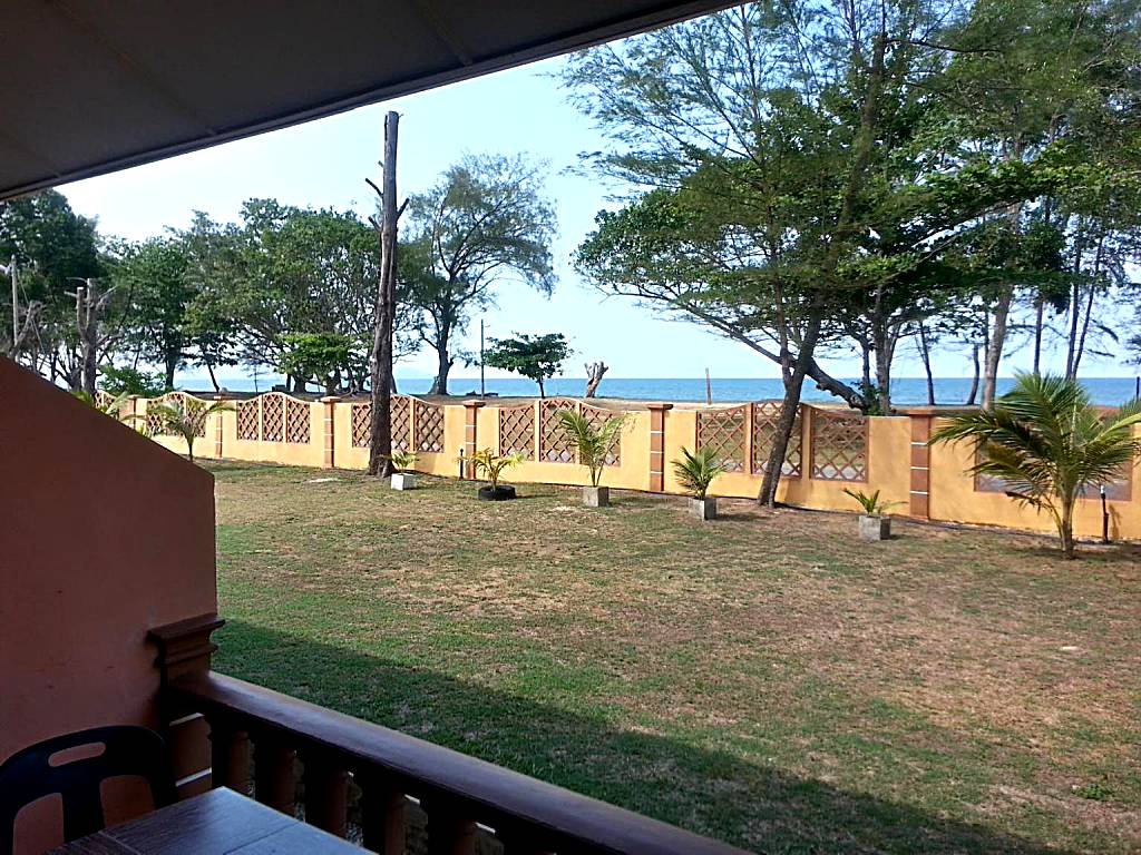 Cempaka Beach Resort