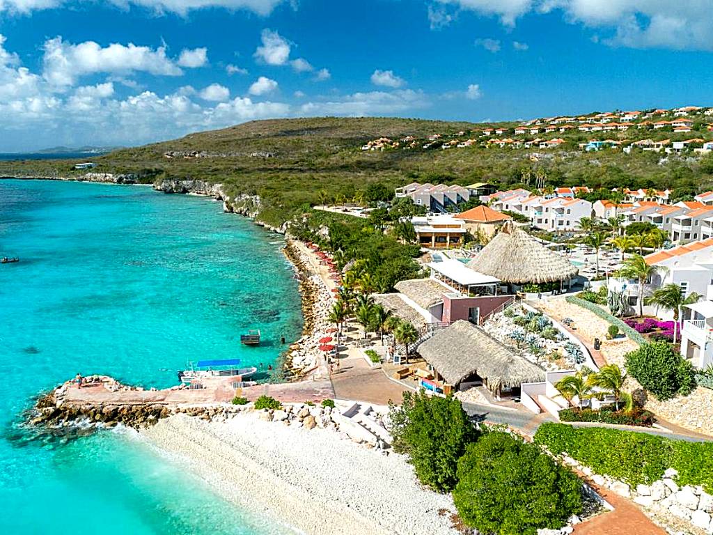 Coral Estate Luxury Resort