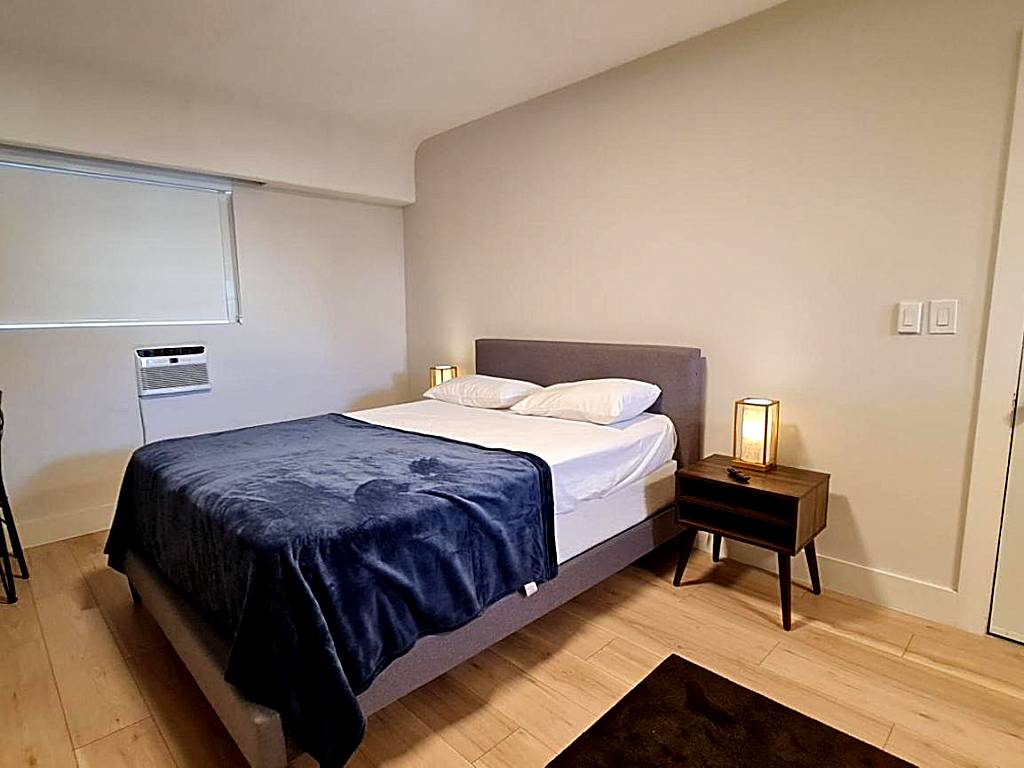 Newly Renovated POUSADA SUITES: King Room