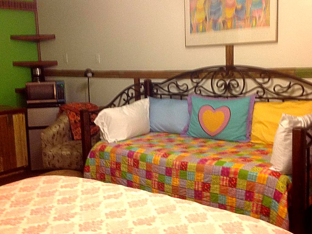 The Main Street Hotel: Queen Room - Non-Smoking (Yazoo City)