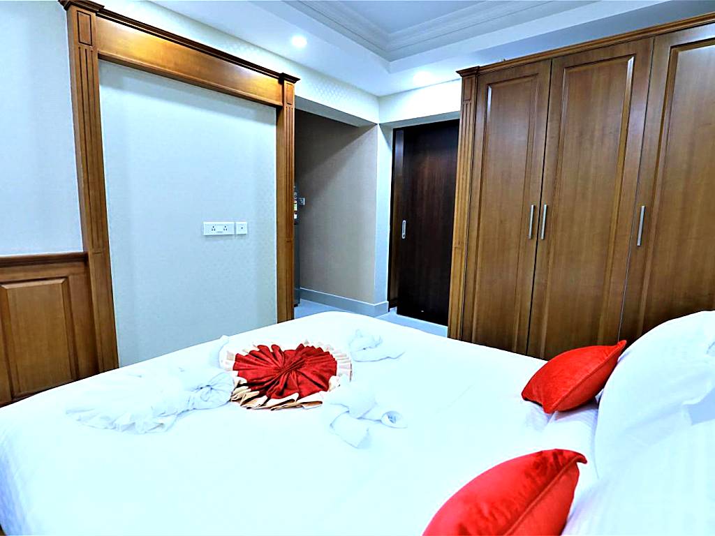 Swades Myhome: King Suite
