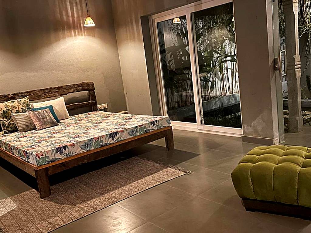 Antharyamin: Superior King Suite