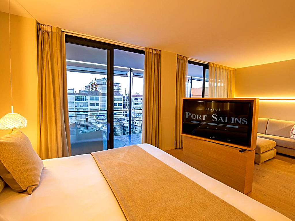 Port Salins: Deluxe Suite with Sea View (Empuriabrava)