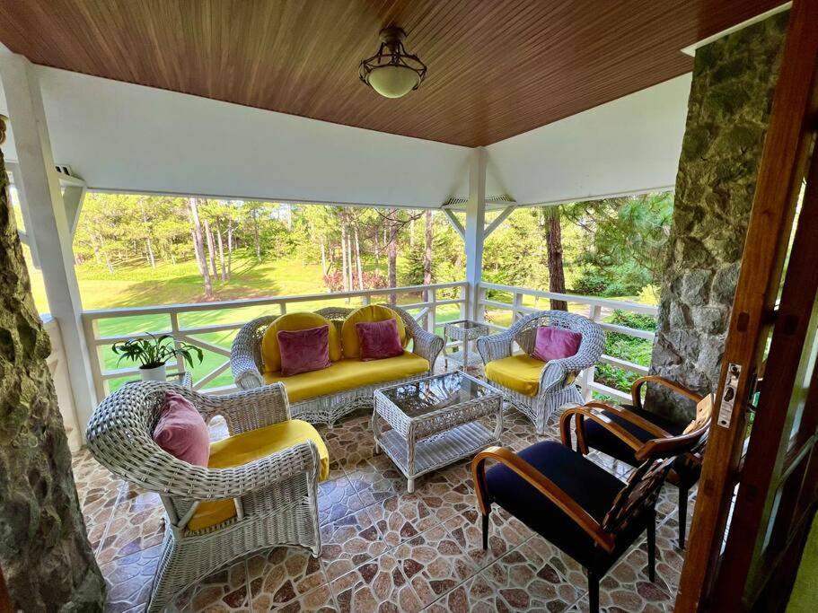 F16 Luxury Cabin style Country Homes Camp John Hay