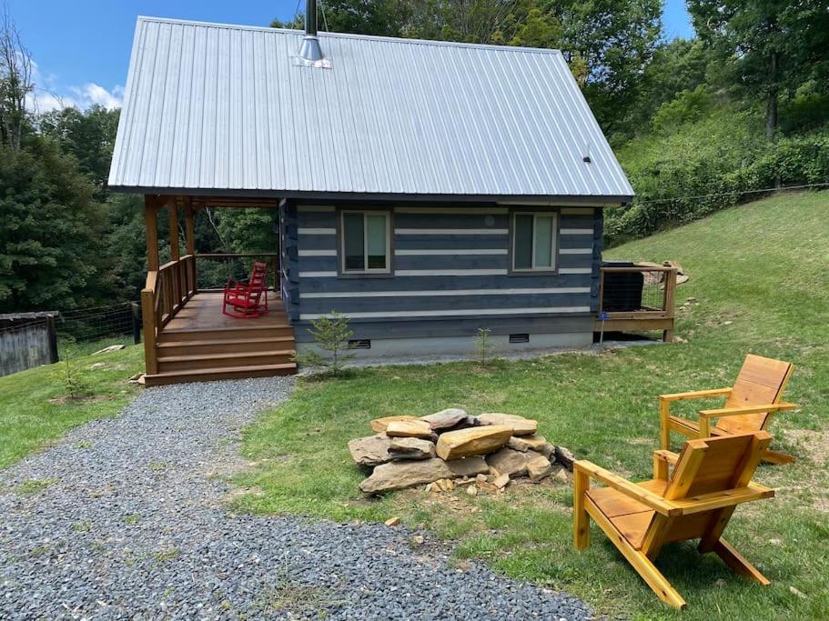 Cozy Cabin Near Grayson Highlands State Park