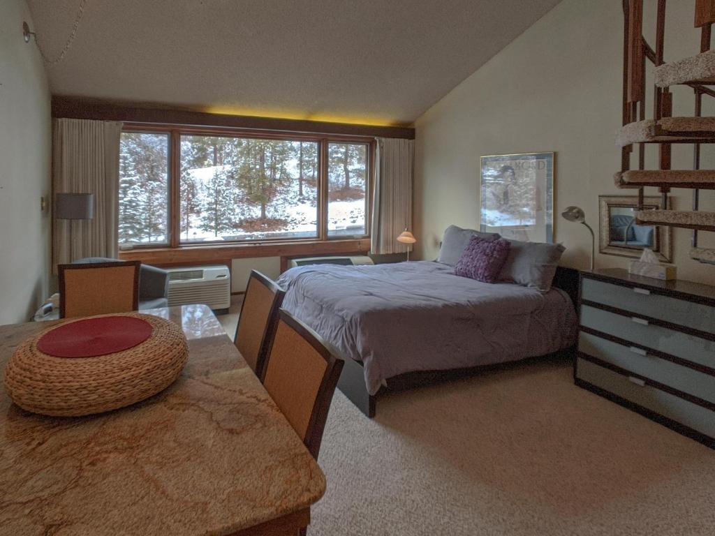 Tamarron Lodge Loft 210
