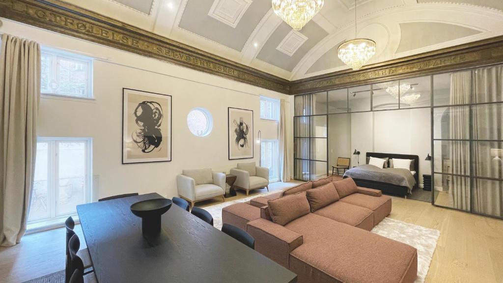 Unique 3 Bedroom Flat in Vibrant Frederiksberg
