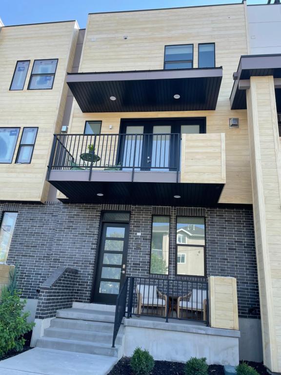 110 Downtown