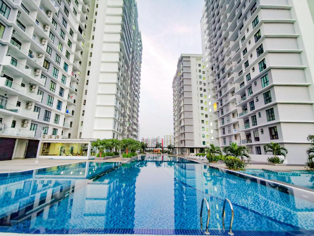 Paradigm Mall 1BR-Poolview-Netflix-WiFi by JB RelaX Homestay