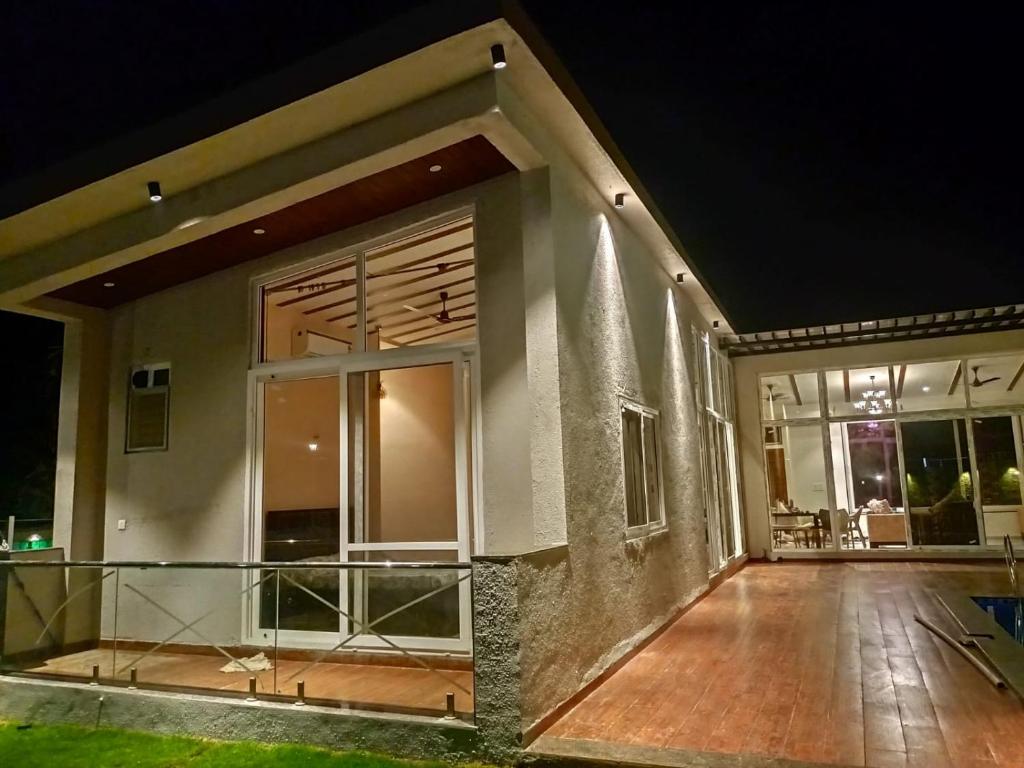 Bonita Casa Khandala Valley