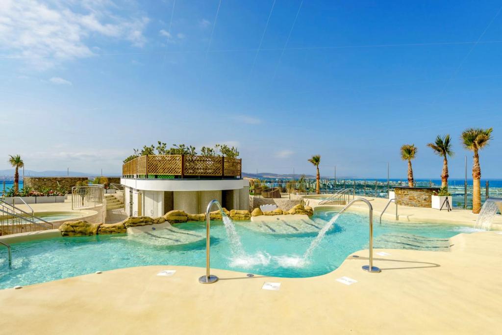 OCEAN SPA Suite 05-Hosted by Sweetstay