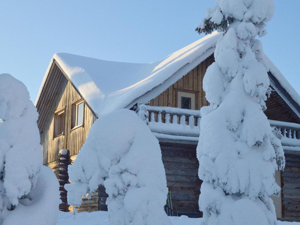 Holiday Home Rukajärven kelopirtit hilla by Interhome
