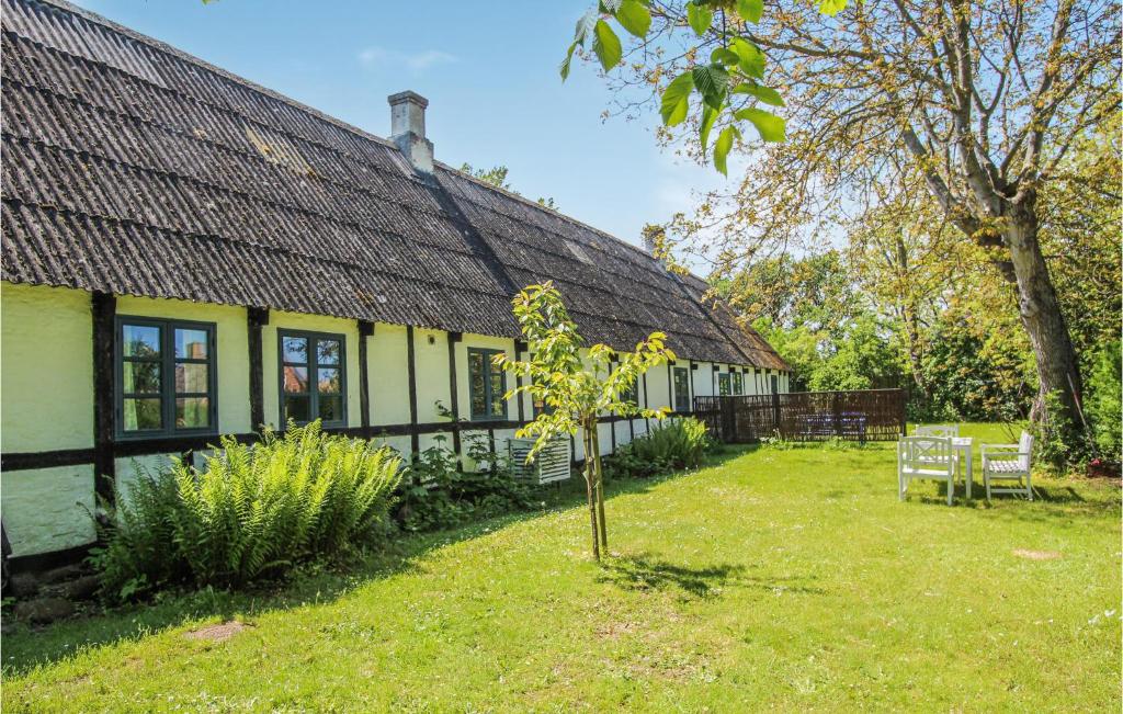 Nice Home In Sams With 2 Bedrooms And Wifi