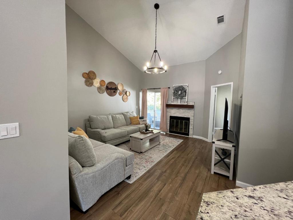 Mid City Condo