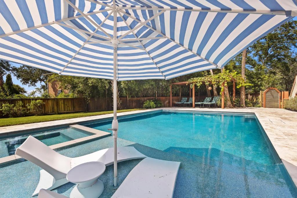 2403 Waterway Blvd