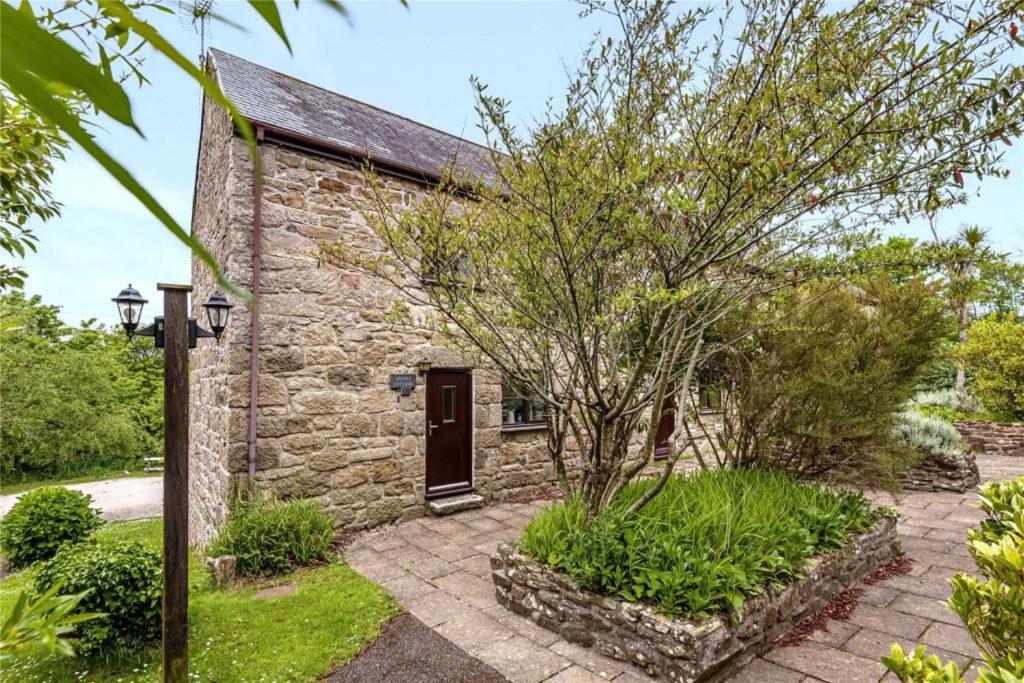 Saddle Cottage