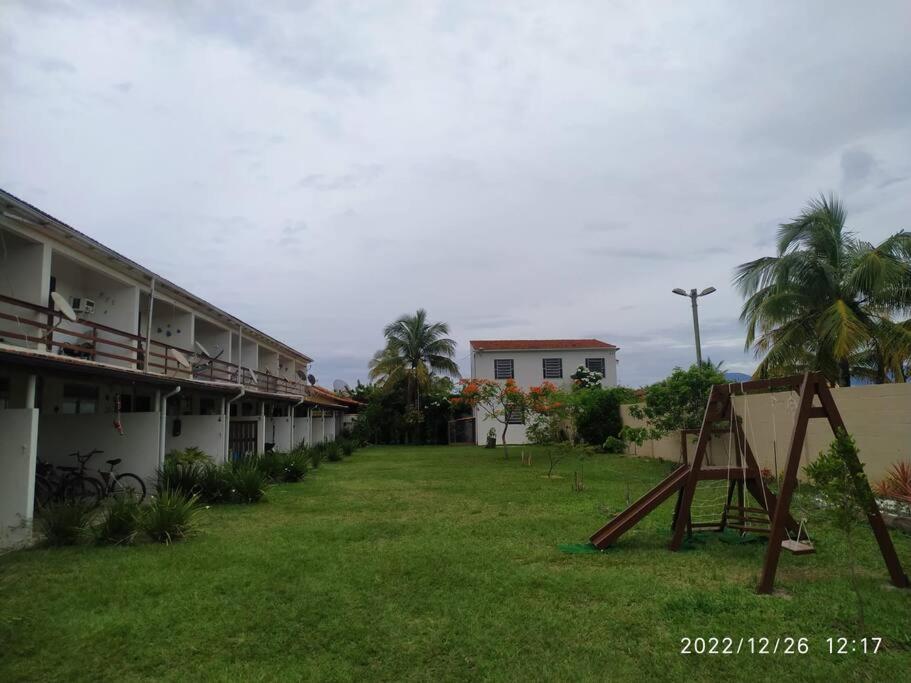 Casa em Condomínio tranquilo bem perto da praia!