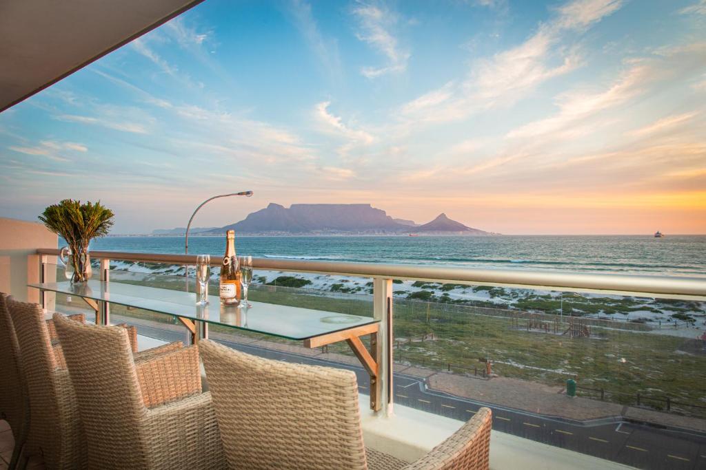 Breathtaking Views 2 Bedroom Apartment B306 Sea Spray, Blouberg