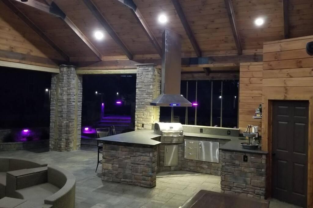 Outdoor Oasis on the Plateau