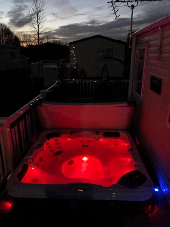 Static Caravan with hot tub