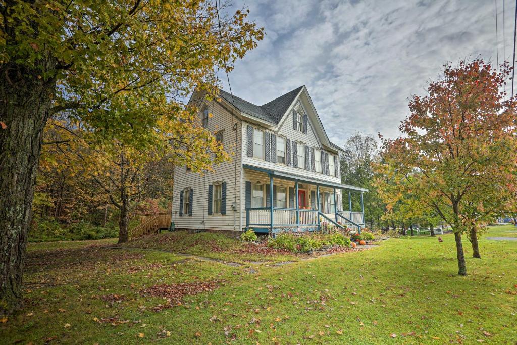 Catskills House with Yard, 1Mi to Windham Mtn Resort!
