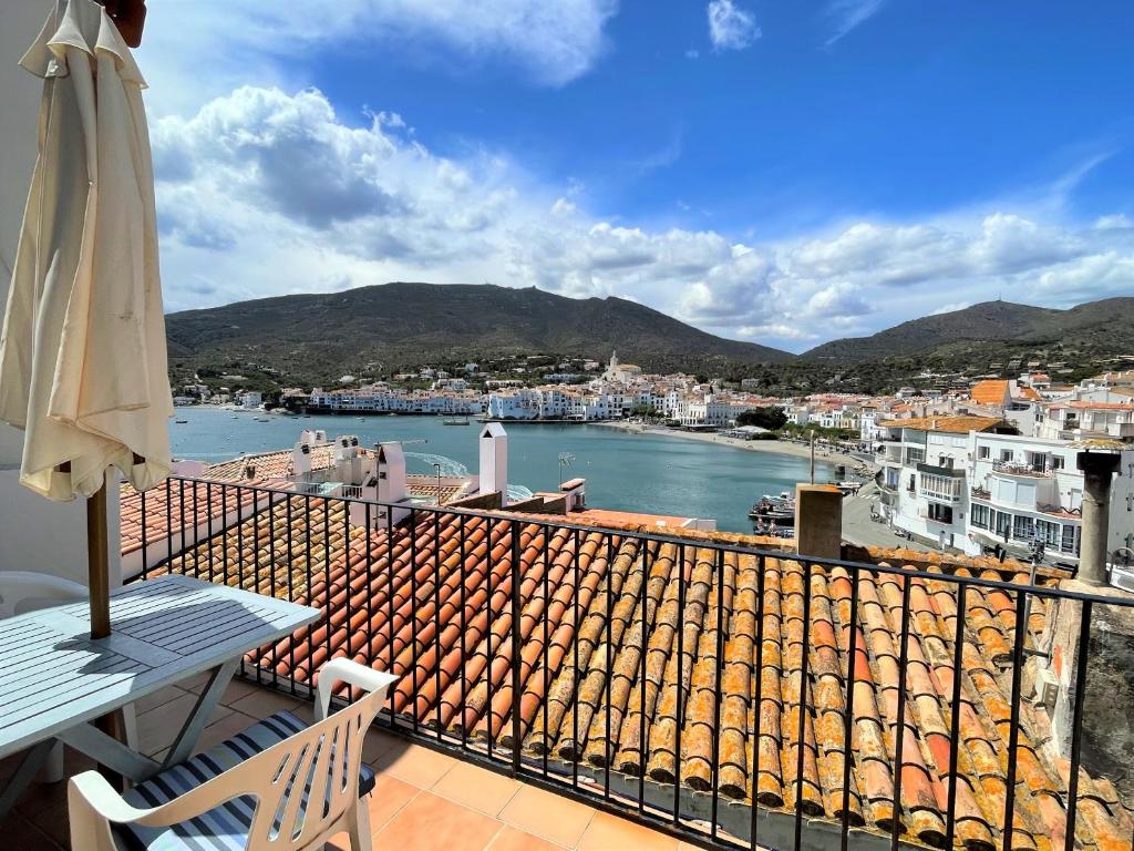 DES PUIG - apartment with sea views