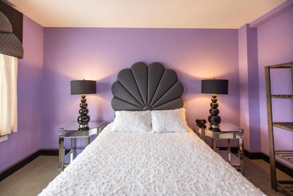 Great location 1BR suite in Durham
