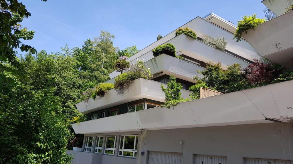 Terrace Zug Guest Bedroom or Apartment -Gästezimmer oder Ganze Wohnung
