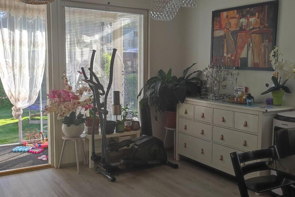 100m2 moderni paritalo omalla pihalla Helsingissa
