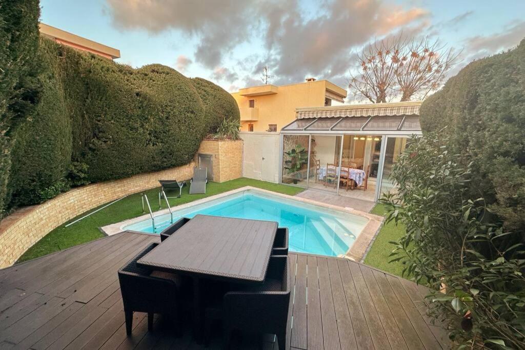 Petite villa cosy avec piscine proche de tout