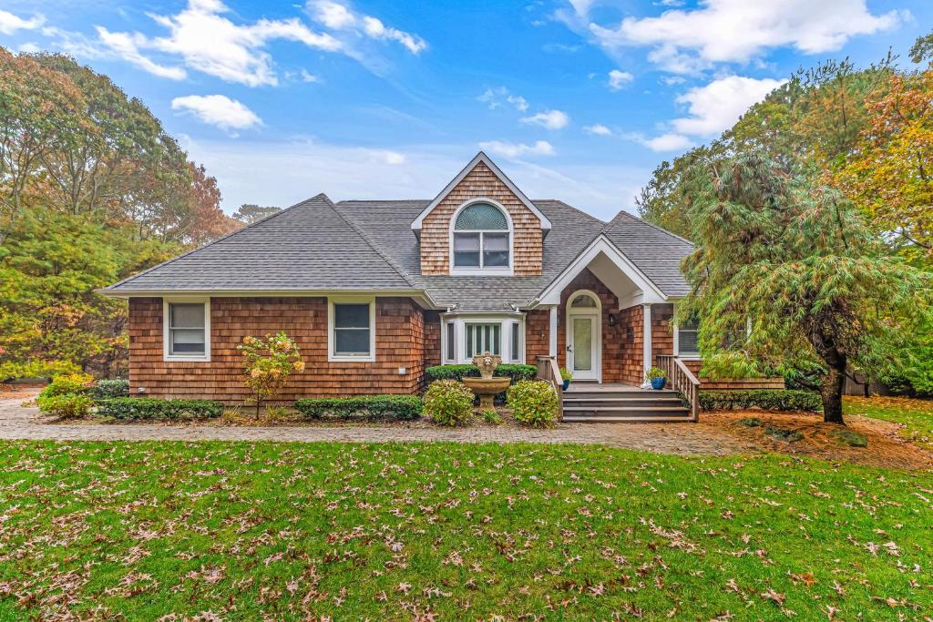 East Quogue House