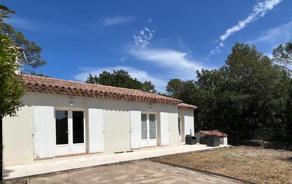 LE CALME ABSOLU : Maison, Terrasse, barbecue ...