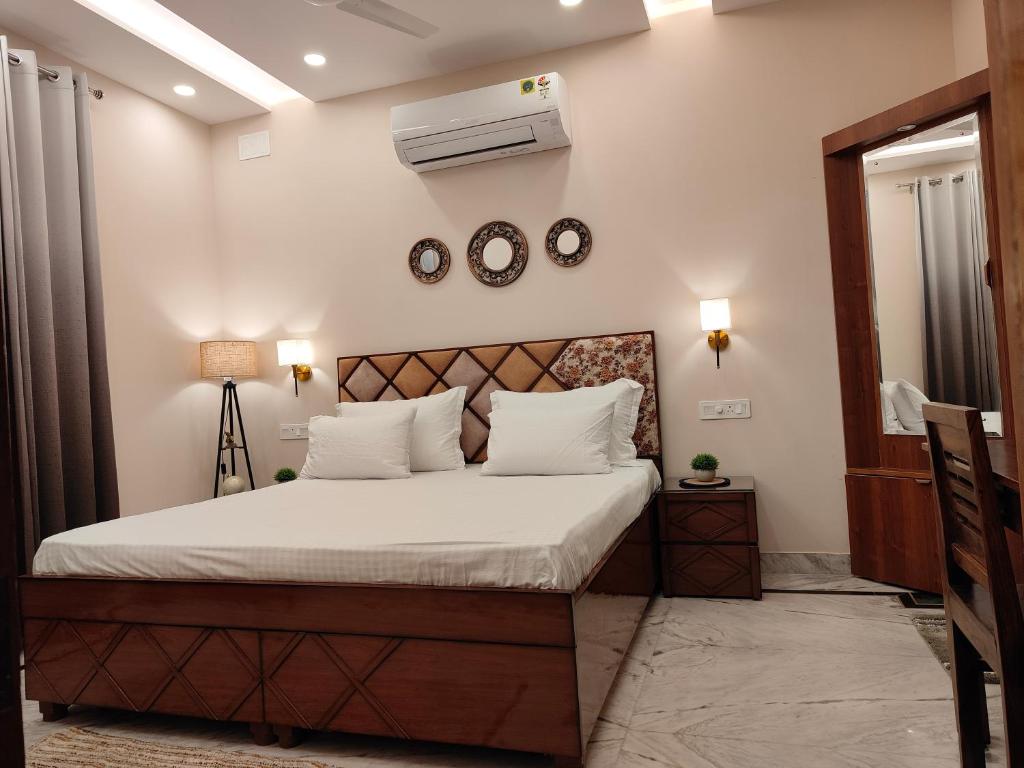 Aura Home Stay