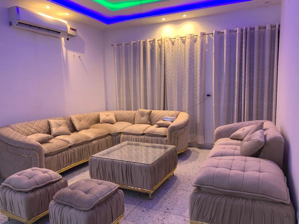 Luxury 4 Bhk Villa Homestays