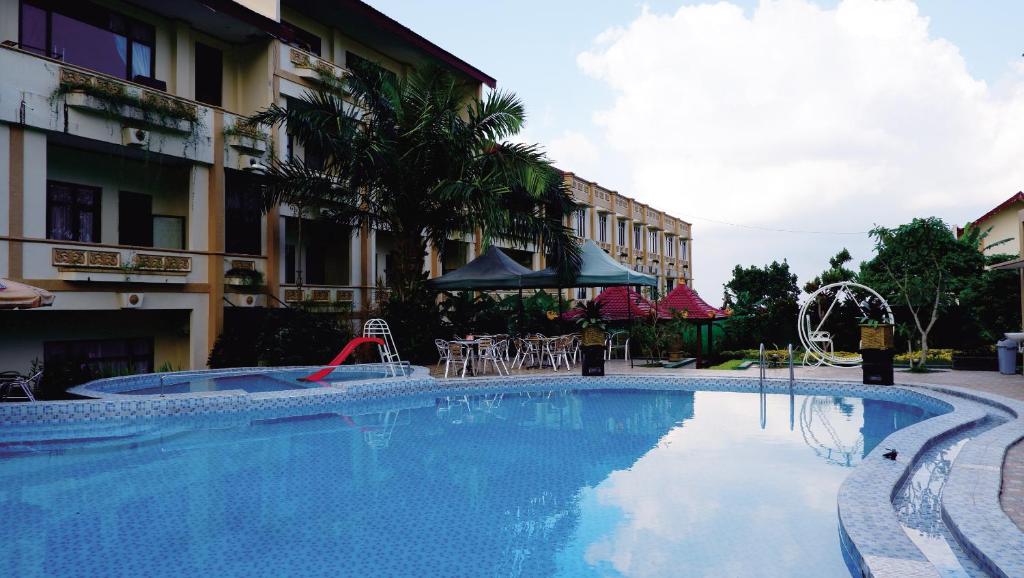 Zamzam Hotel and Resort