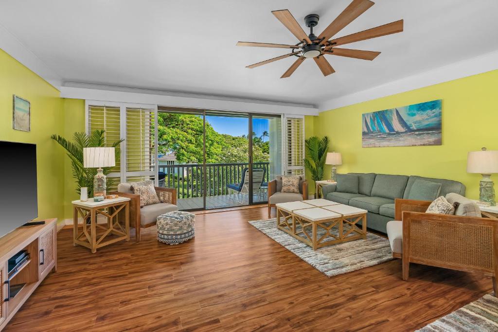 Step to beach New Quiet Kiahuna Plantation Remodeled 2 bedroom condo with AC