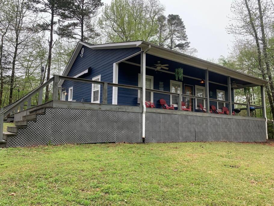Charming and Comfy Cabin in the Heart of Pickwick!