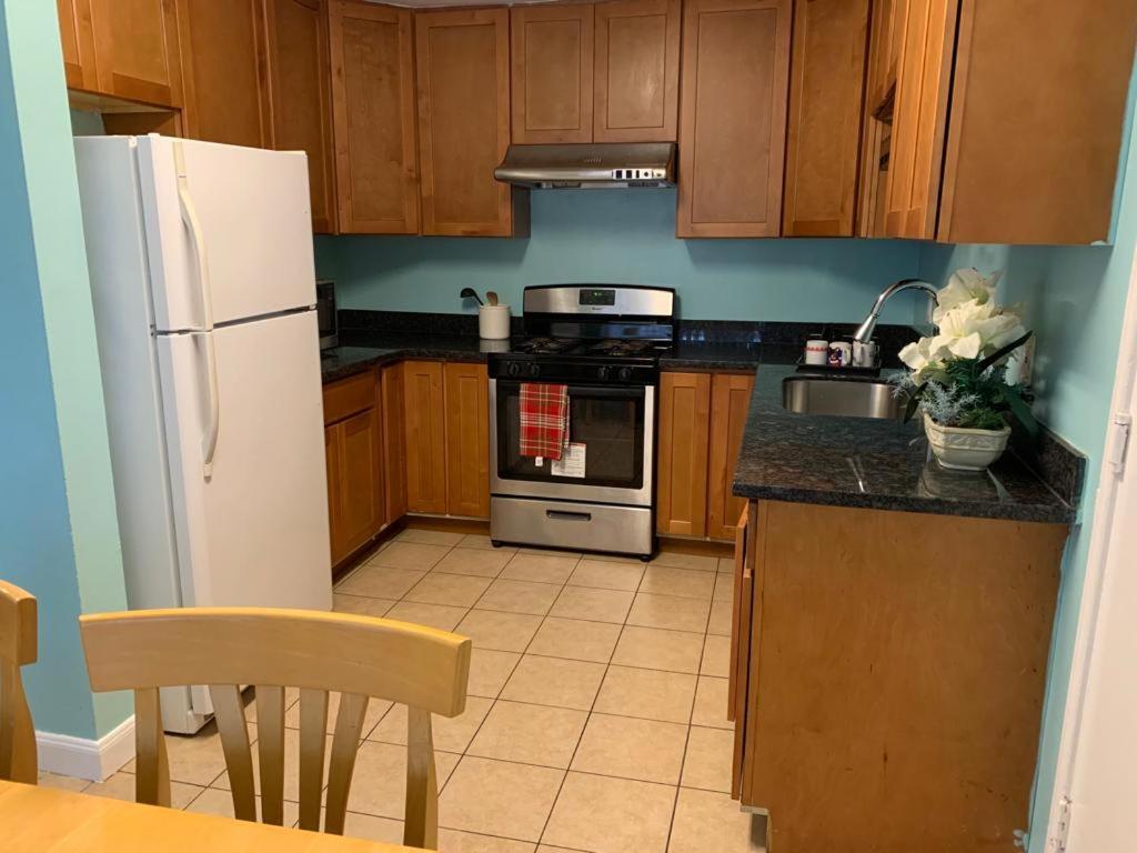 Tehama Home - Cozy & Affordable Private Rooms near Berkeley