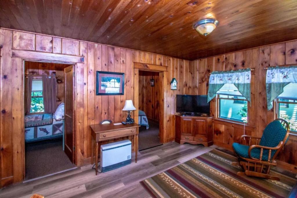 Bear Cub Cabin